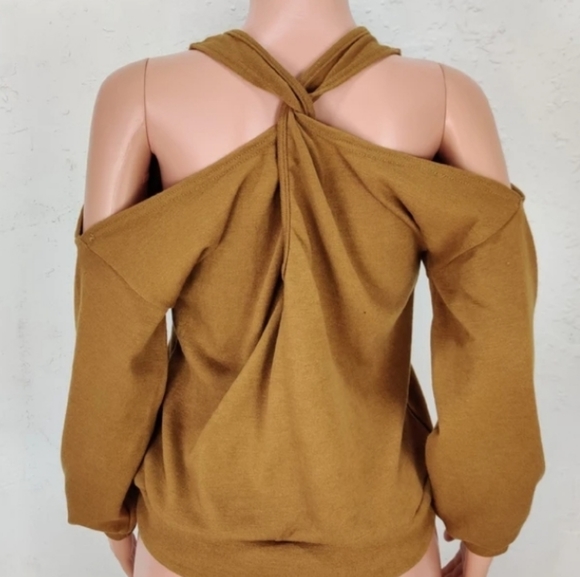 Top - Picture 2 of 6